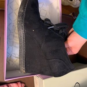 Xappeal closed toe wedges